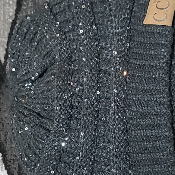 C.C EXCLUSIVE SEQUINS MESSY-BUN PONYTAIL KNIT BEANIE STOCKING HAT - Picture 3 of 8